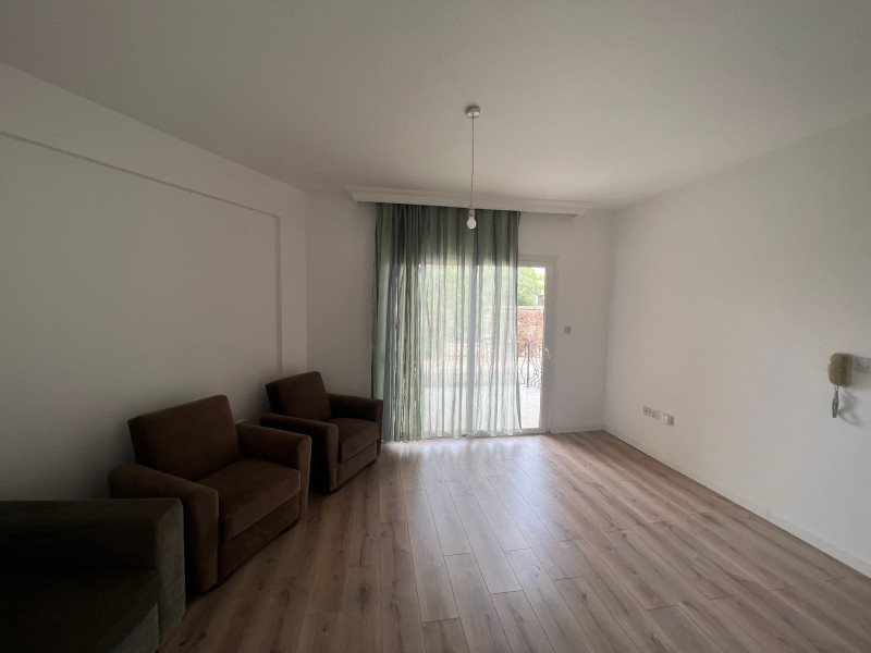 ALSANCAK'DA 3 YATAK ODALI ZEMİN KAT DAİRE